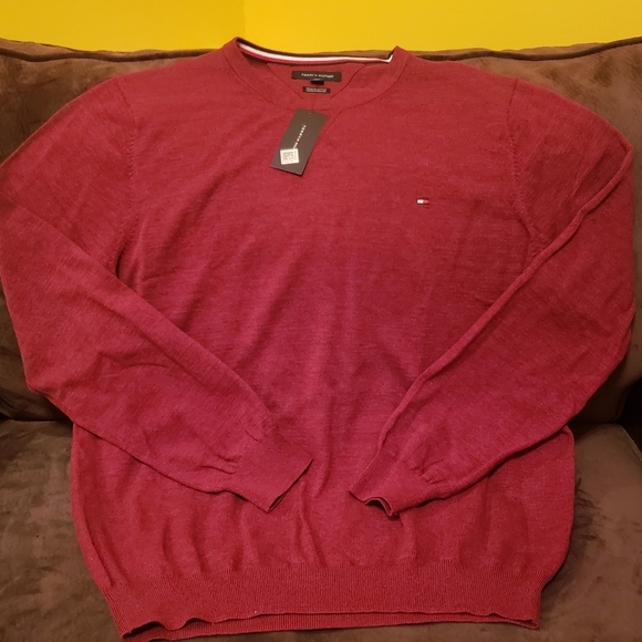 Tommy Hilfiger Burgundy Crewneck Sweater - Picture 2 of 3